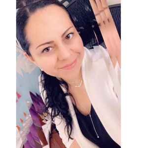 Meet your Posher, Mireya